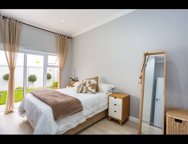 2 BEDROOM HOUSE SOLD IN KLEIN PARYS